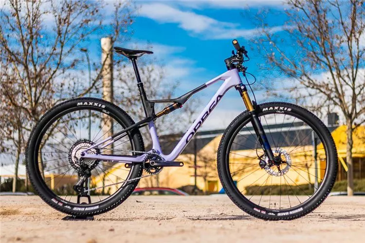 BICICLETA MONTAÑA DOBLE SUSPENSIÓN ORBEA OIZ M-PRO 2023