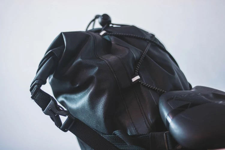 BOLSA SILLIN GRAVEL MERIDA IMPERMEABLE NEGRO - Imagen 3