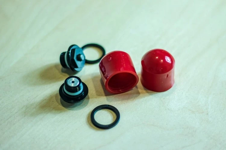 KIT PURGADORES AIRE PARA HORQUILLAS FOX 36/38/40 - Imagen 5